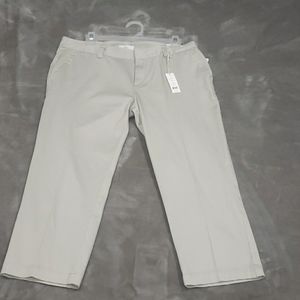 Cream Dockers Size 10 NWT